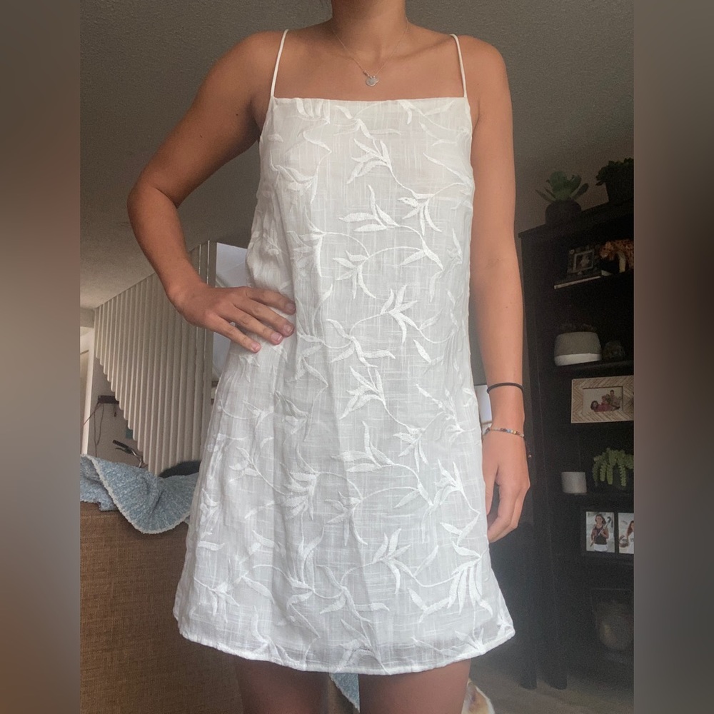 Lucy Love white pattern dress